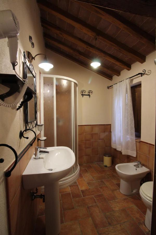 Agriturismo Le Calle Cinigiano Extérieur photo